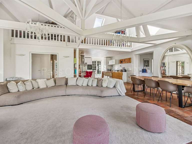 Maison Les Mesnuls - 6 chambres - 282m²