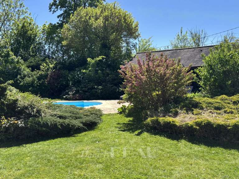 House Les Mesnuls - 5 bedrooms - 340m²