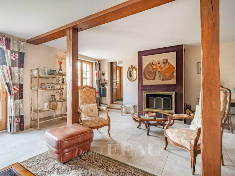 Maison Les Mesnuls - 5 chambres - 340m²