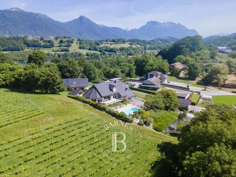Maison Les Mollettes - 4 chambres - 206m²