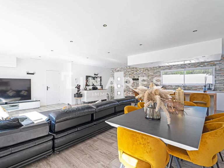 House Les Pennes-Mirabeau - 4 bedrooms - 158m²
