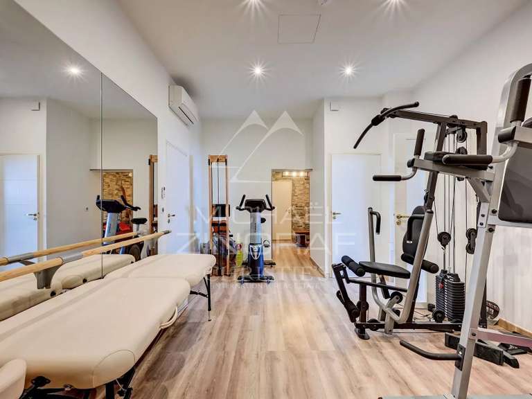 Maison Les Pennes-Mirabeau - 4 chambres - 500m²