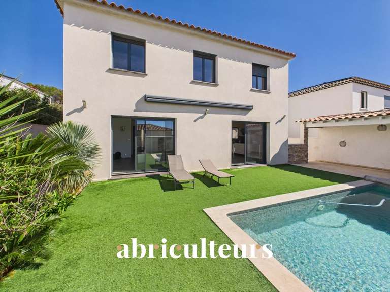 Maison Les Pennes-Mirabeau - 3 chambres - 131m²