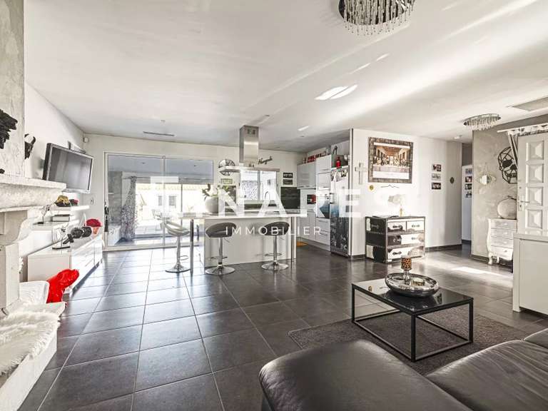 Maison Les Pennes-Mirabeau - 3 chambres - 150m²