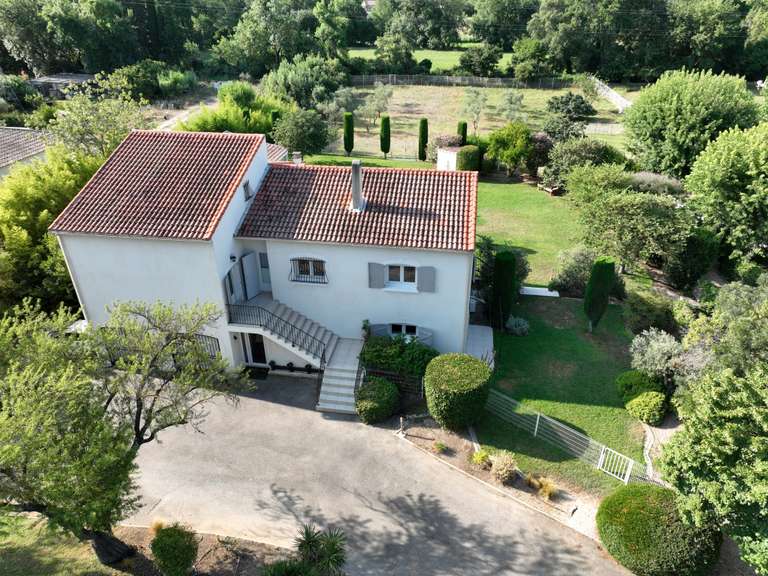 Maison Les Pennes-Mirabeau - 9 chambres - 425m²