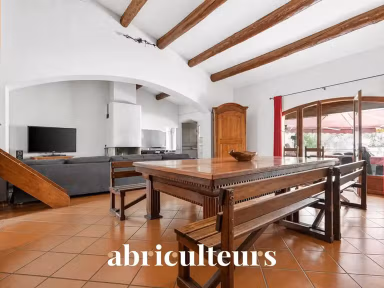 Maison Les Pennes-Mirabeau - 5 chambres - 230m²