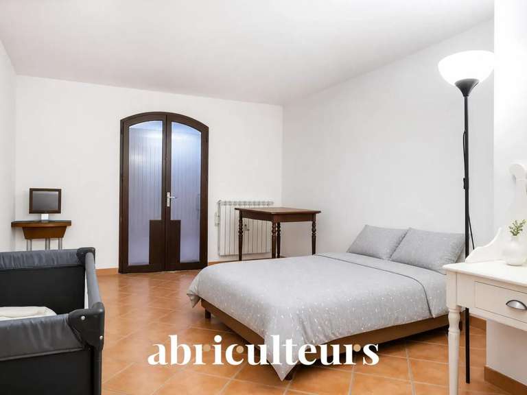 Maison Les Pennes-Mirabeau - 5 chambres - 230m²