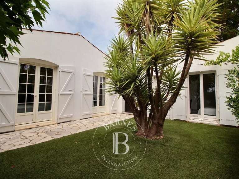 Maison Les Portes-en-Ré - 5 chambres - 145m²