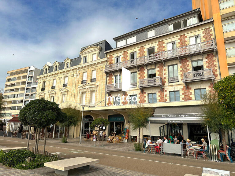 Sale Apartment Les Sables-d'Olonne - 2 bedrooms