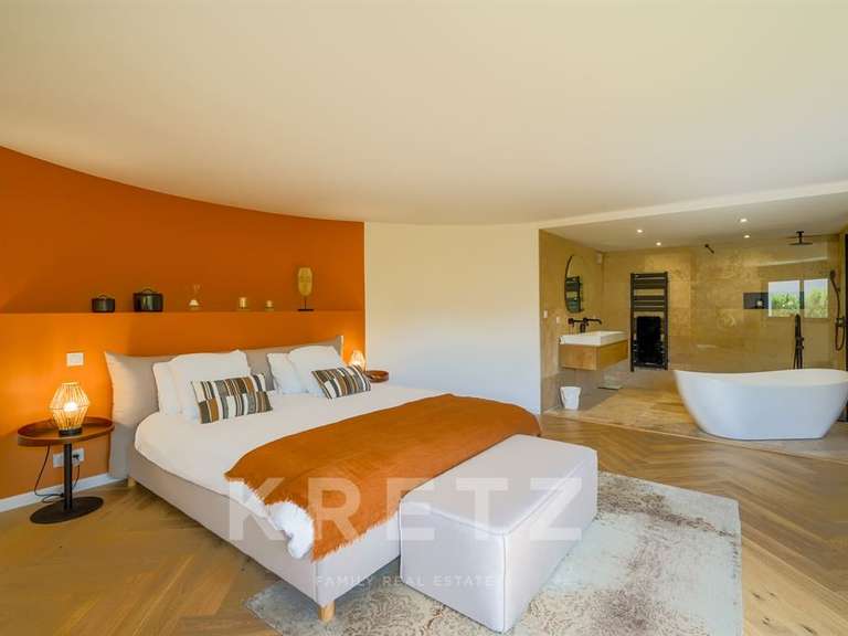 House Les Sables-d'Olonne - 5 bedrooms - 240m²