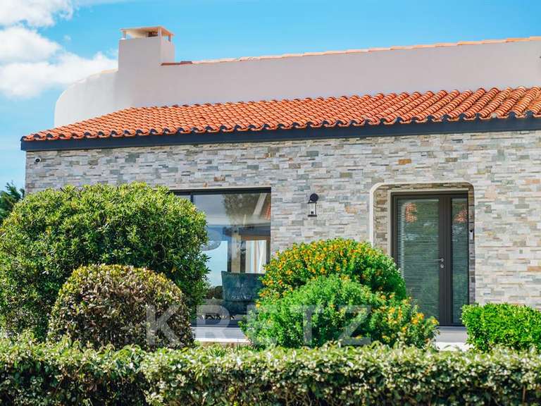House Les Sables-d'Olonne - 5 bedrooms - 240m²