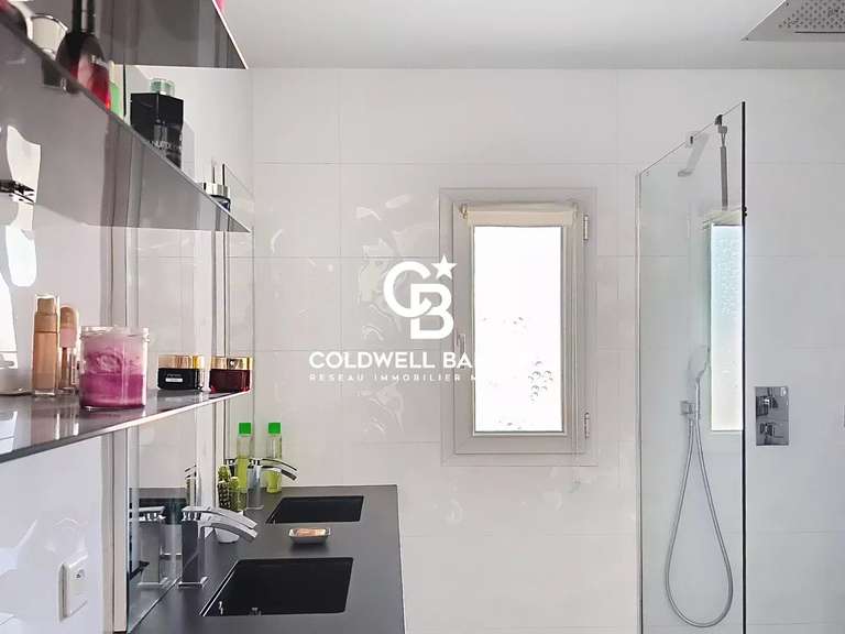 Maison Les Sables-d'Olonne - 4 chambres - 245m²