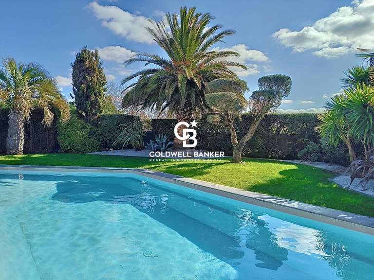 Maison Les Sables-d'Olonne - 4 chambres - 245m²