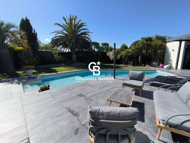 Maison Les Sables-d'Olonne - 4 chambres - 245m²