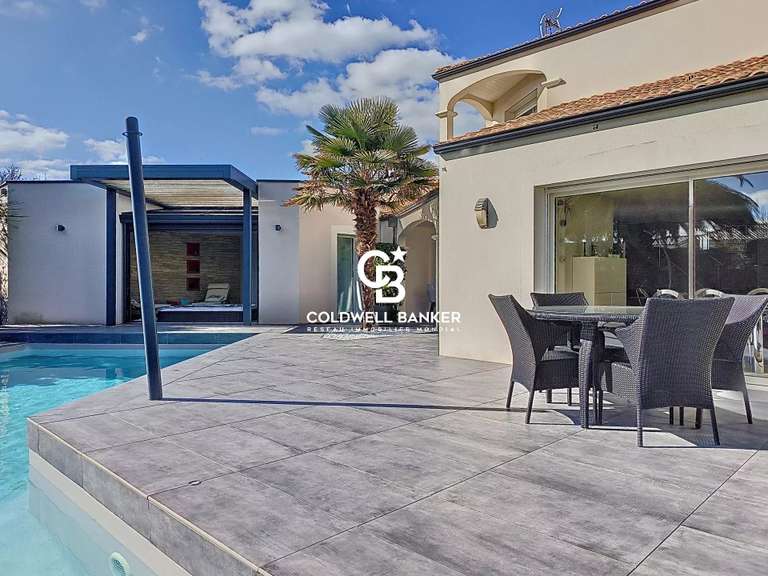 Maison Les Sables-d'Olonne - 4 chambres - 245m²