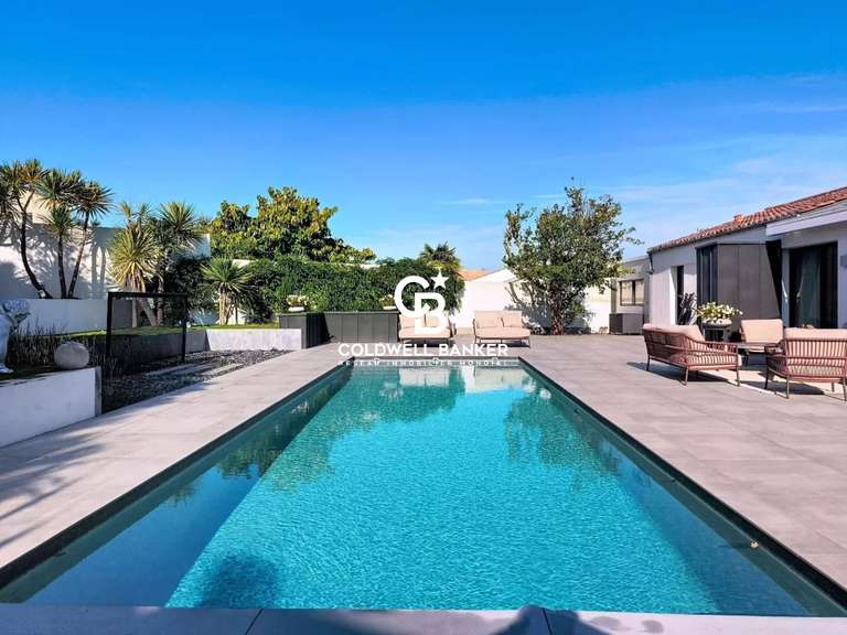 Maison Les Sables-d'Olonne - 5 chambres - 398m²