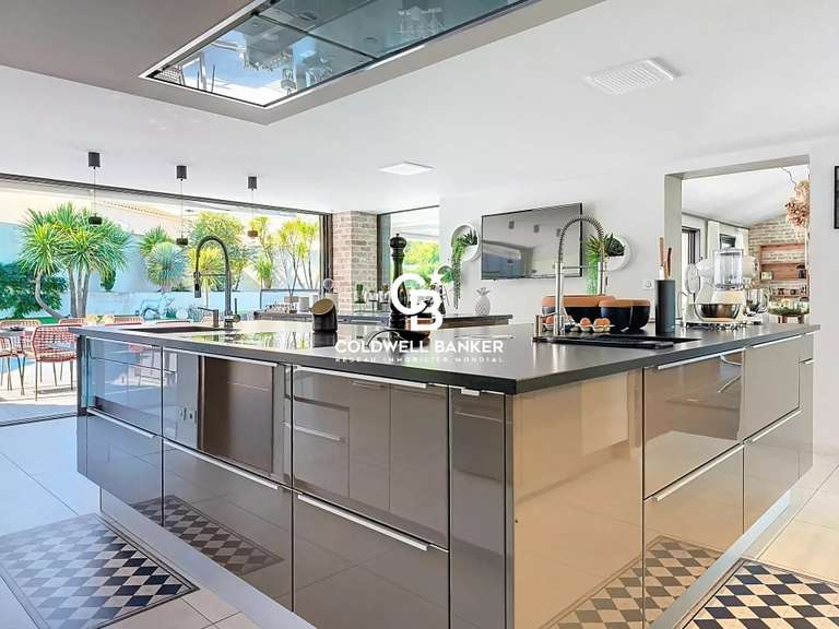 Maison Les Sables-d'Olonne - 5 chambres - 398m²