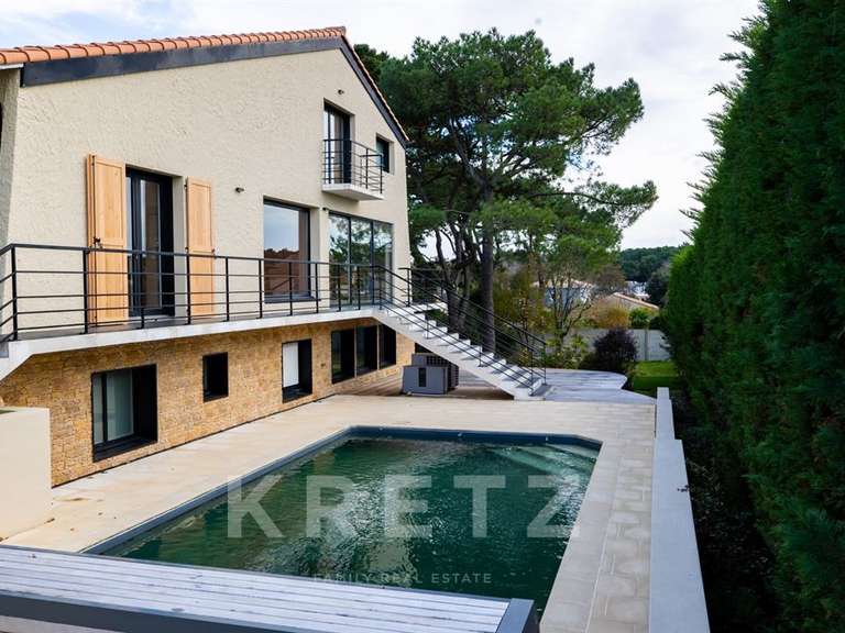 House Les Sables-d'Olonne - 5 bedrooms - 493m²