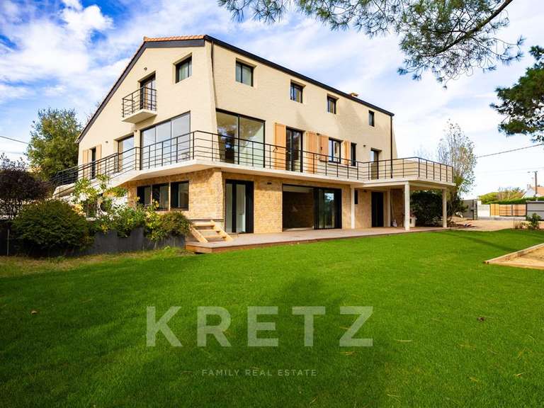 House Les Sables-d'Olonne - 5 bedrooms - 493m²