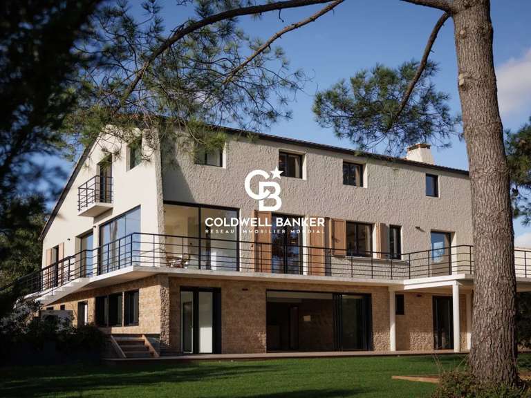 Maison Les Sables-d'Olonne - 5 chambres - 493m²