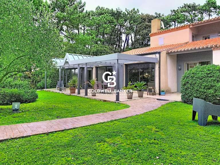 Maison Les Sables-d'Olonne - 4 chambres - 230m²