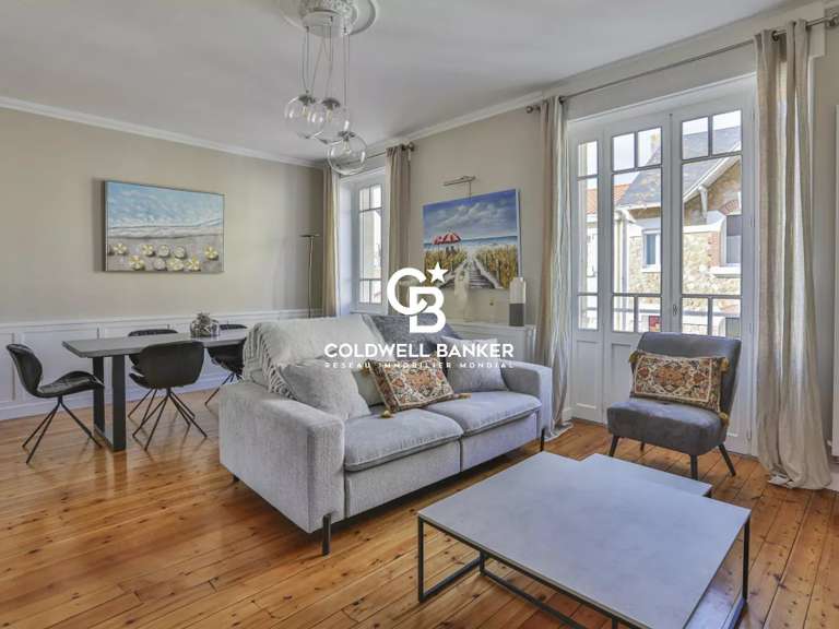 Maison Les Sables-d'Olonne - 6 chambres - 185m²