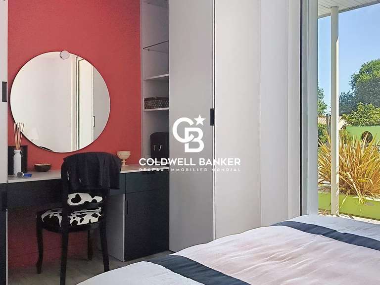 Maison Les Sables-d'Olonne - 4 chambres - 204m²