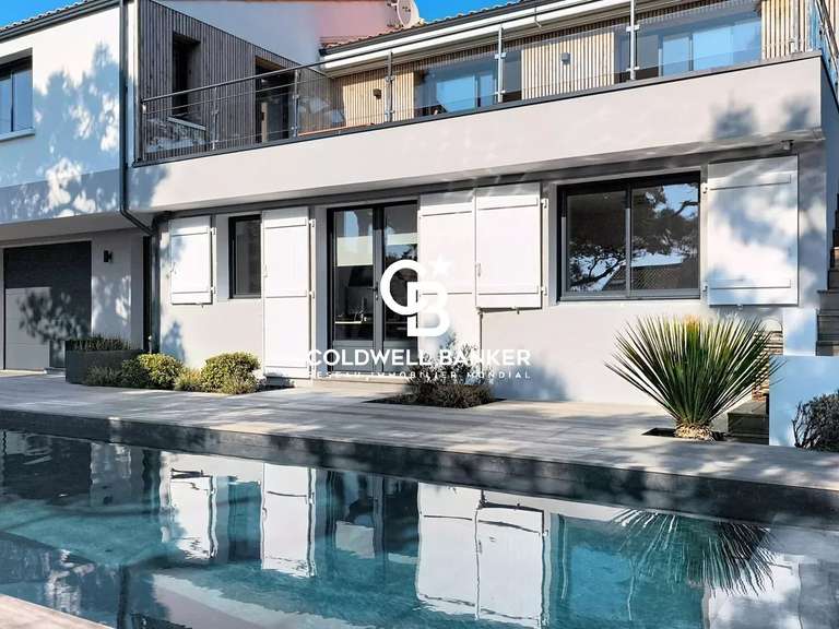 Maison Les Sables-d'Olonne - 4 chambres - 180m²