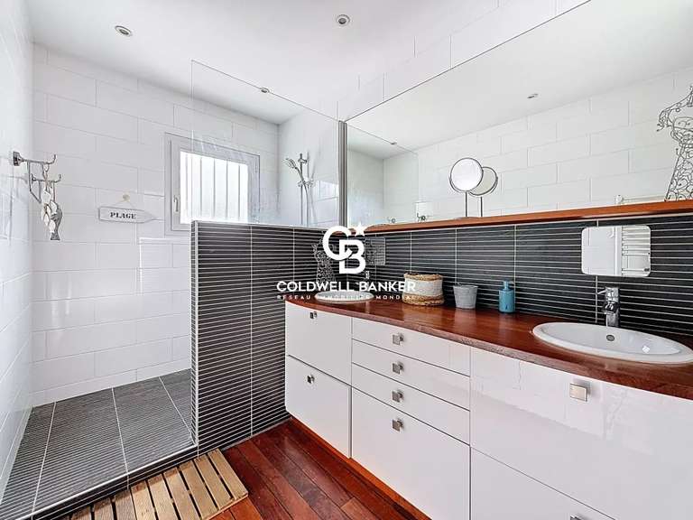 Maison Les Sables-d'Olonne - 4 chambres - 156m²