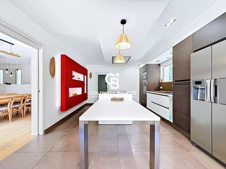 Maison Les Sables-d'Olonne - 5 chambres - 221m²