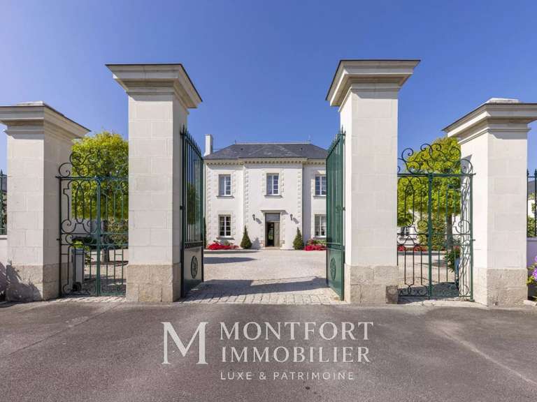 House Les Sorinières - 5 bedrooms - 511m²
