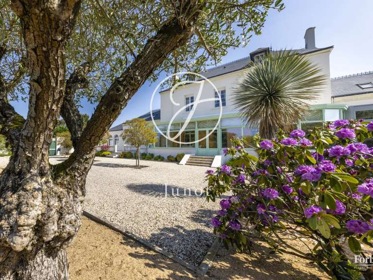 Maison Les Sorinières - 5 chambres - 511m²