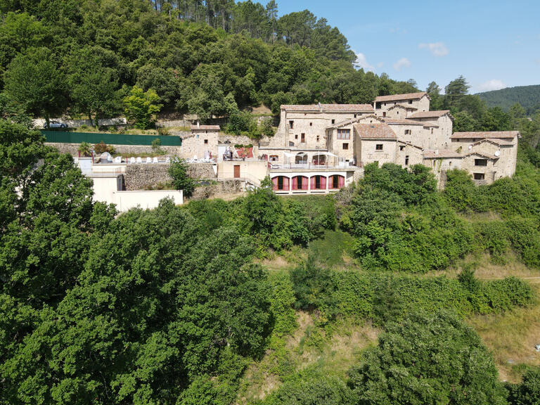 Sale House Les Vans - 32 bedrooms