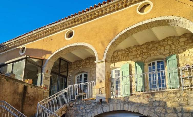 Maison Les Vans - 17 chambres - 550m²