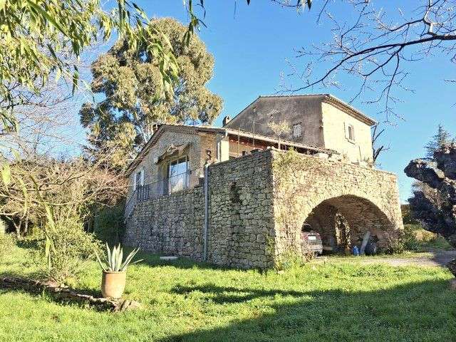 Maison Les Vans - 198m²