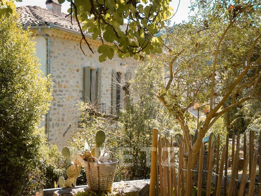 Maison Les Vans