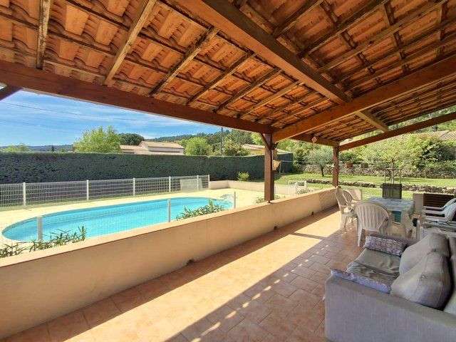 Maison Les Vans - 184m²