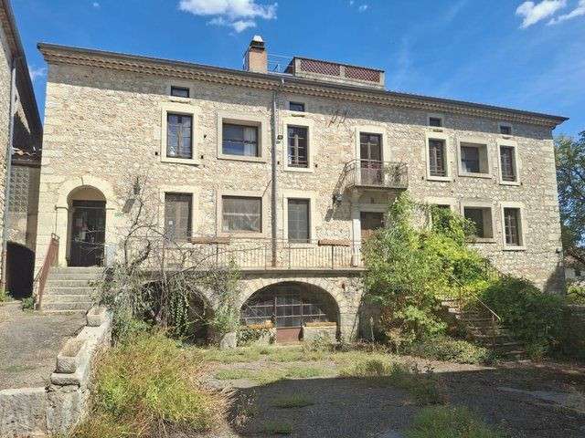 Maison Les Vans - 2000m²