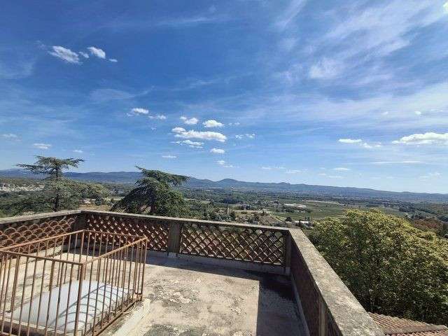 Maison Les Vans - 2000m²