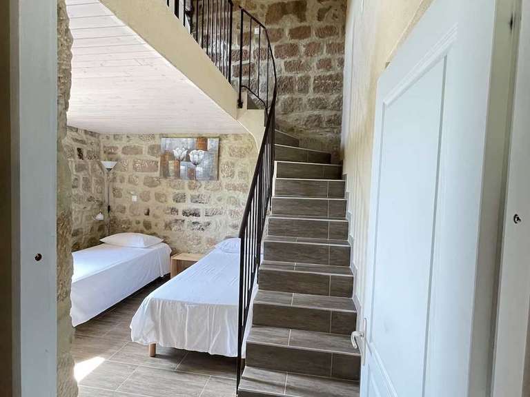 Propriété Les Vans - 20 chambres - 1400m²