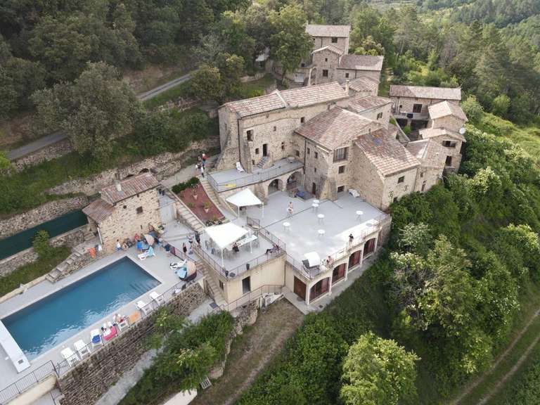 Propriété Les Vans - 20 chambres - 1400m²