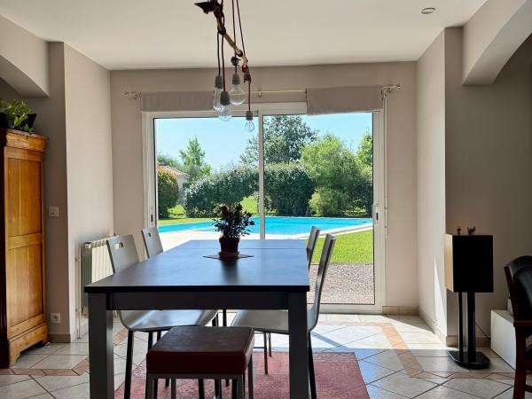 Maison Lescar - 4 chambres - 144m²