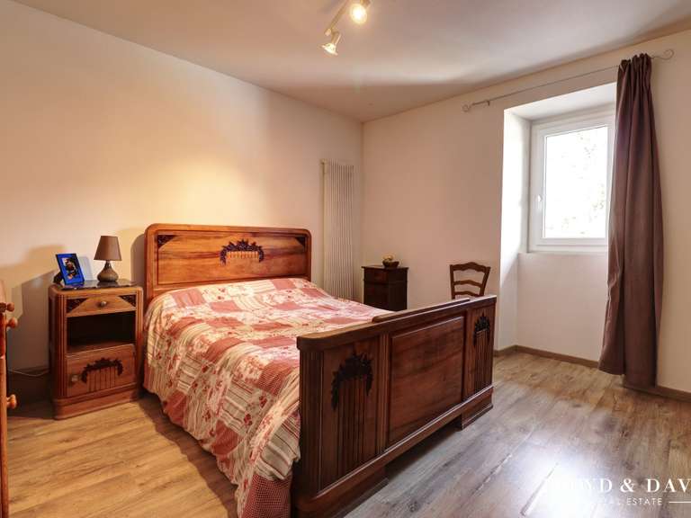 Maison Lescheraines - 5 chambres - 194m²