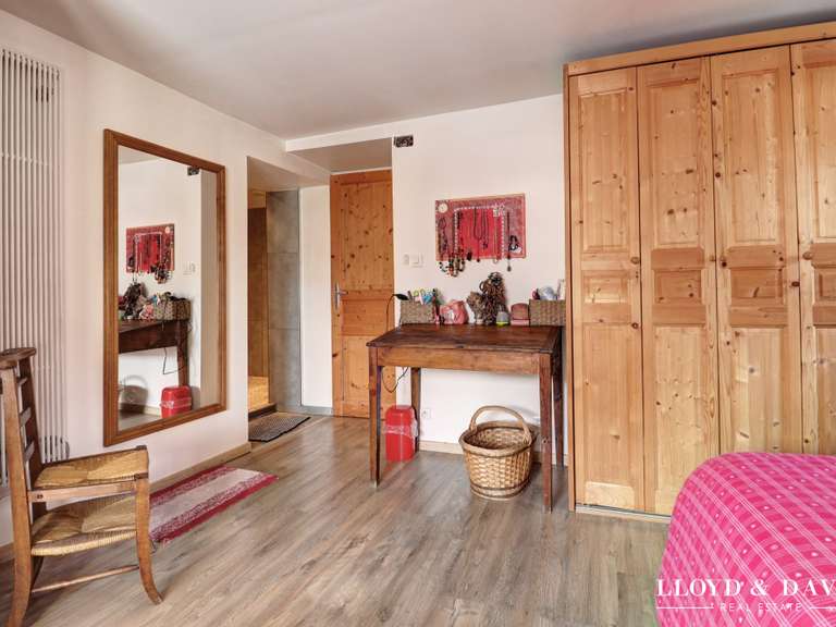 Maison Lescheraines - 5 chambres - 194m²