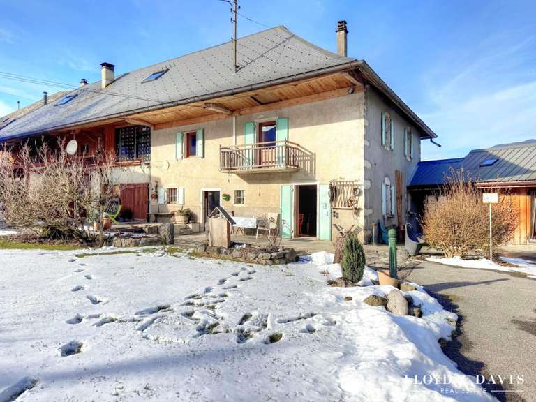 Maison Lescheraines - 5 chambres - 194m²