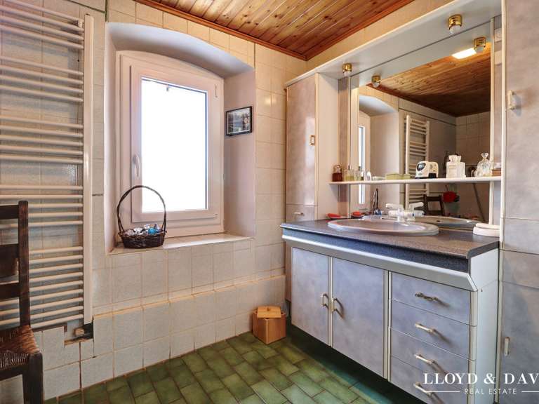 Maison Lescheraines - 5 chambres - 194m²