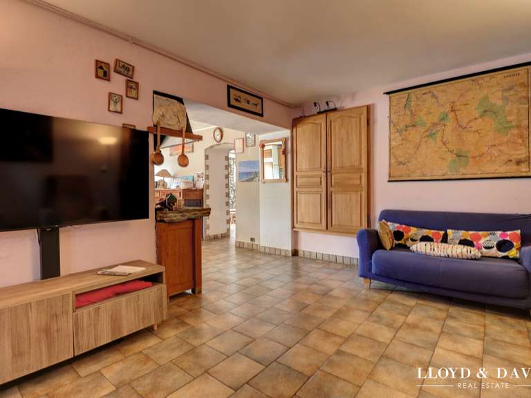 Maison Lescheraines - 5 chambres - 194m²