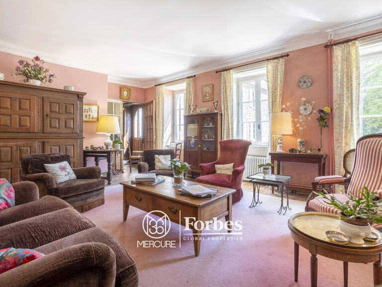 Castle Lesneven - 11 bedrooms - 550m²