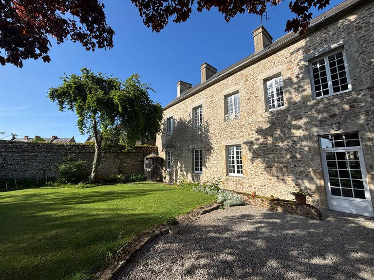 Maison Lessay - 6 chambres - 246m²