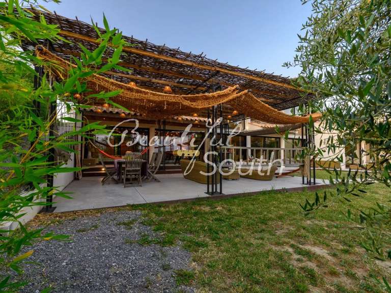 Maison Leucate - 3 chambres - 230m²